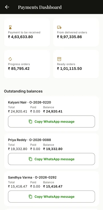 Payments overview: money to receive and outstanding balances by client